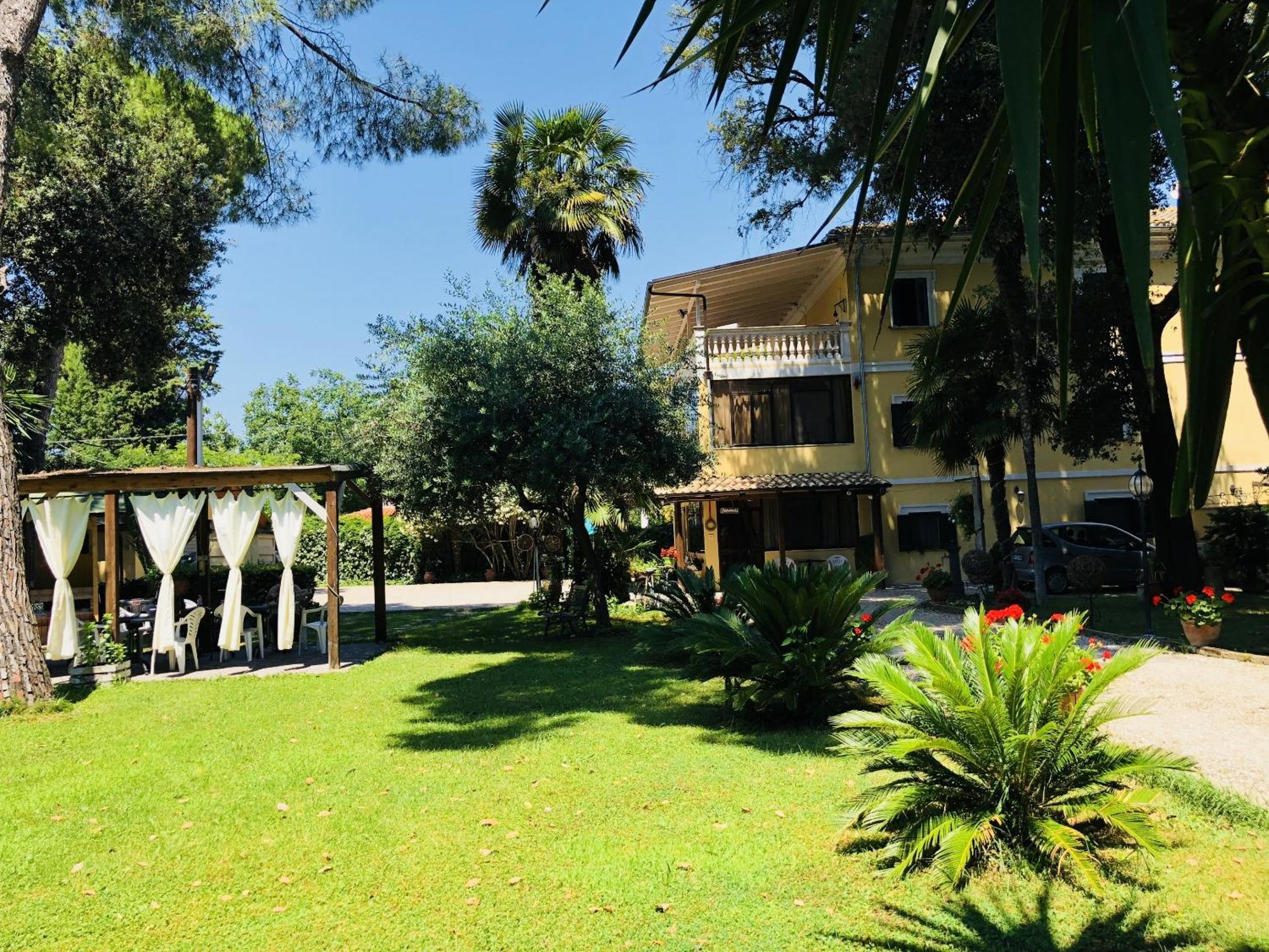 Villa Berghella Montesilvano Exterior foto